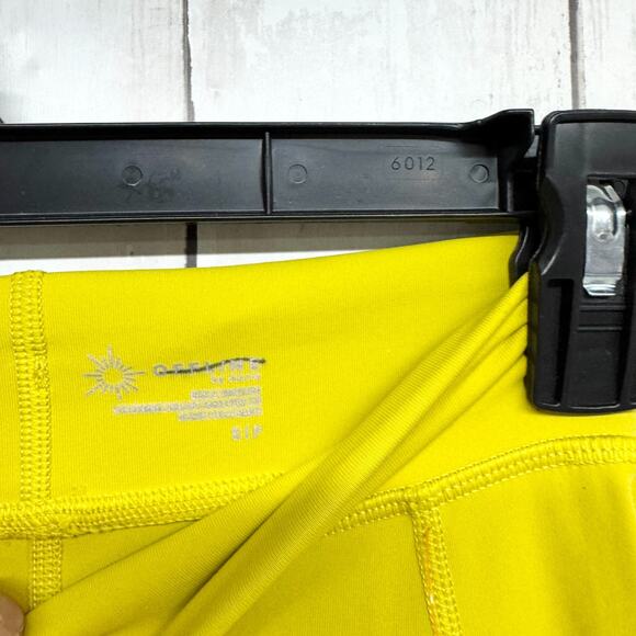Offline by Aerie Pants Women Size Small Hi-Rise Yellow Joggers Athletic Pockets - Picture 3 of 6